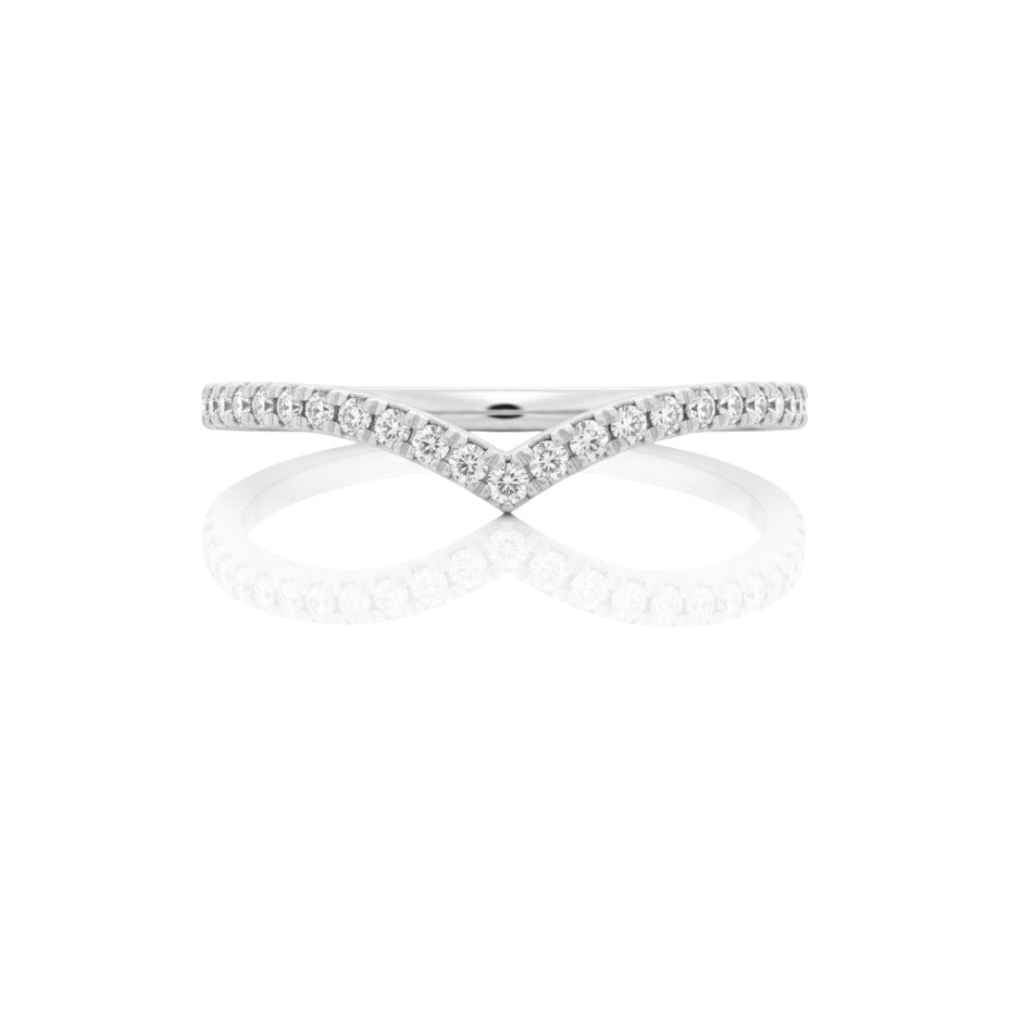 2.0mm V-shaped diamond contour band in 18K white gold, designed with full pavé diamonds along the chevron curve.