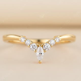 18k Yellow Marquise Crest V Band - Image 1