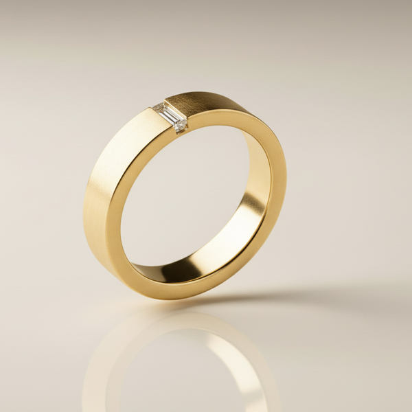 18K Yellow Gold Men’s Band with Emerald-Cut Diamond