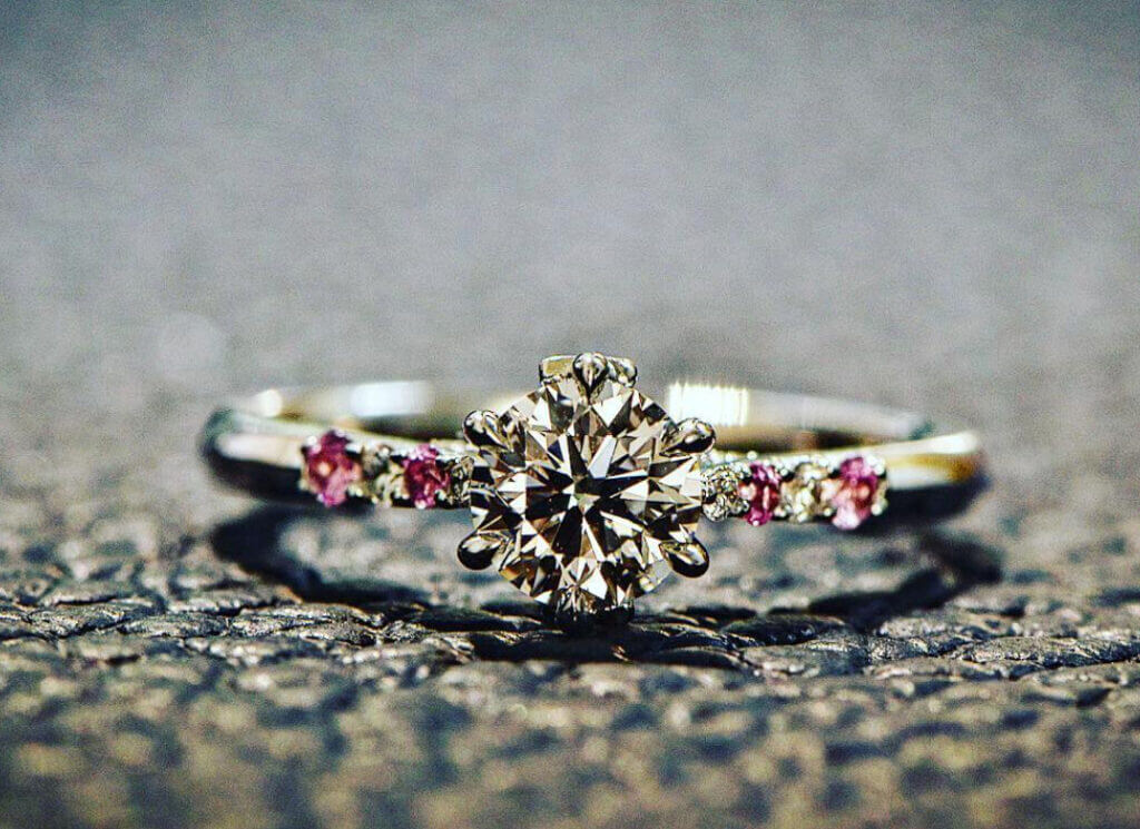 Crafting the perfect engagement ring for millennial couples img 8